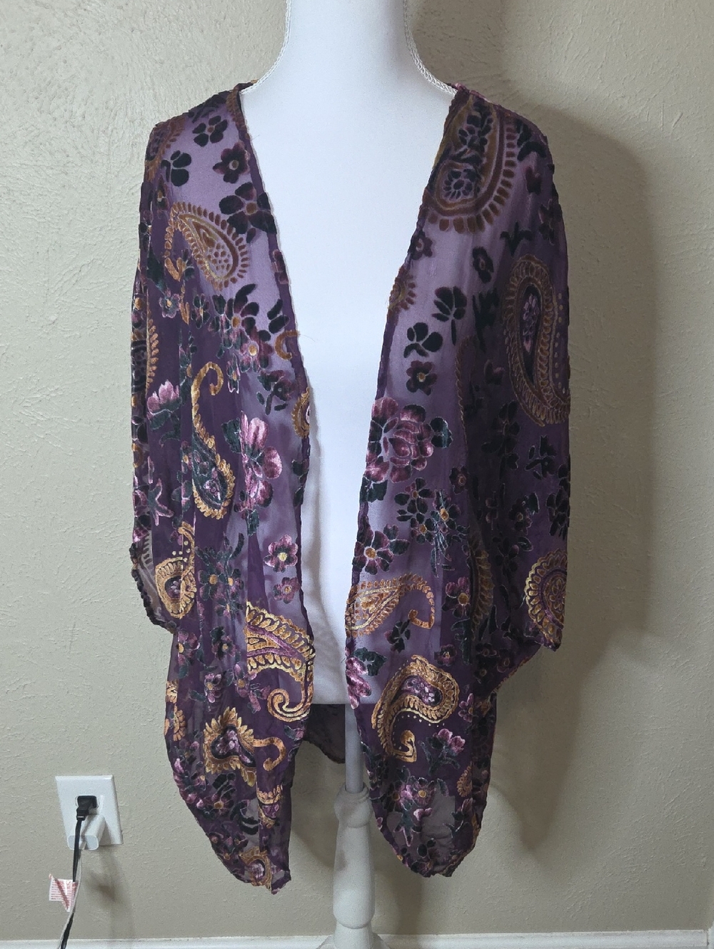 Gianni Bini Purple Velvet Burnout Paisley Open Cardigan with Gold Accents